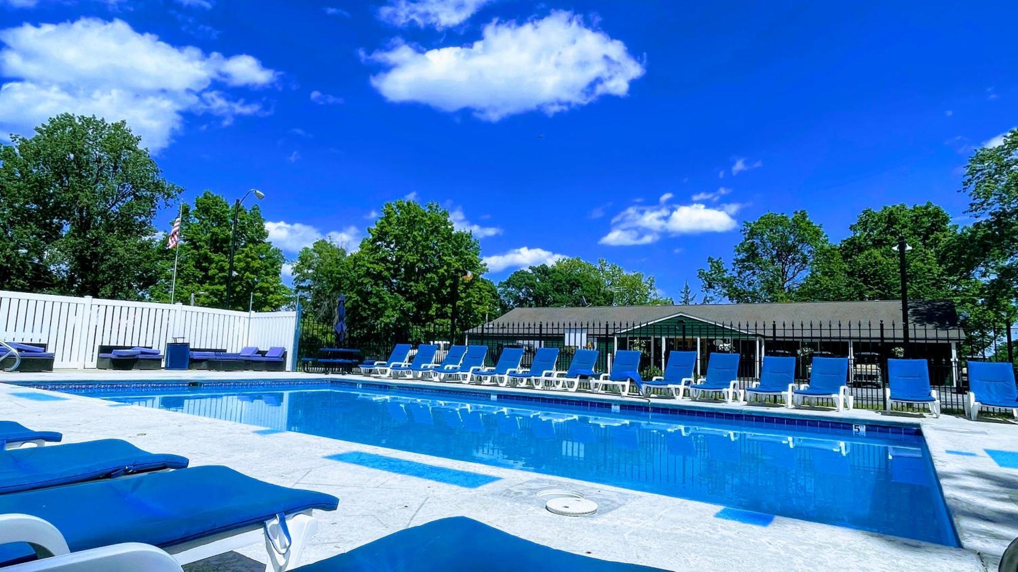 Motel Basswood Platte City